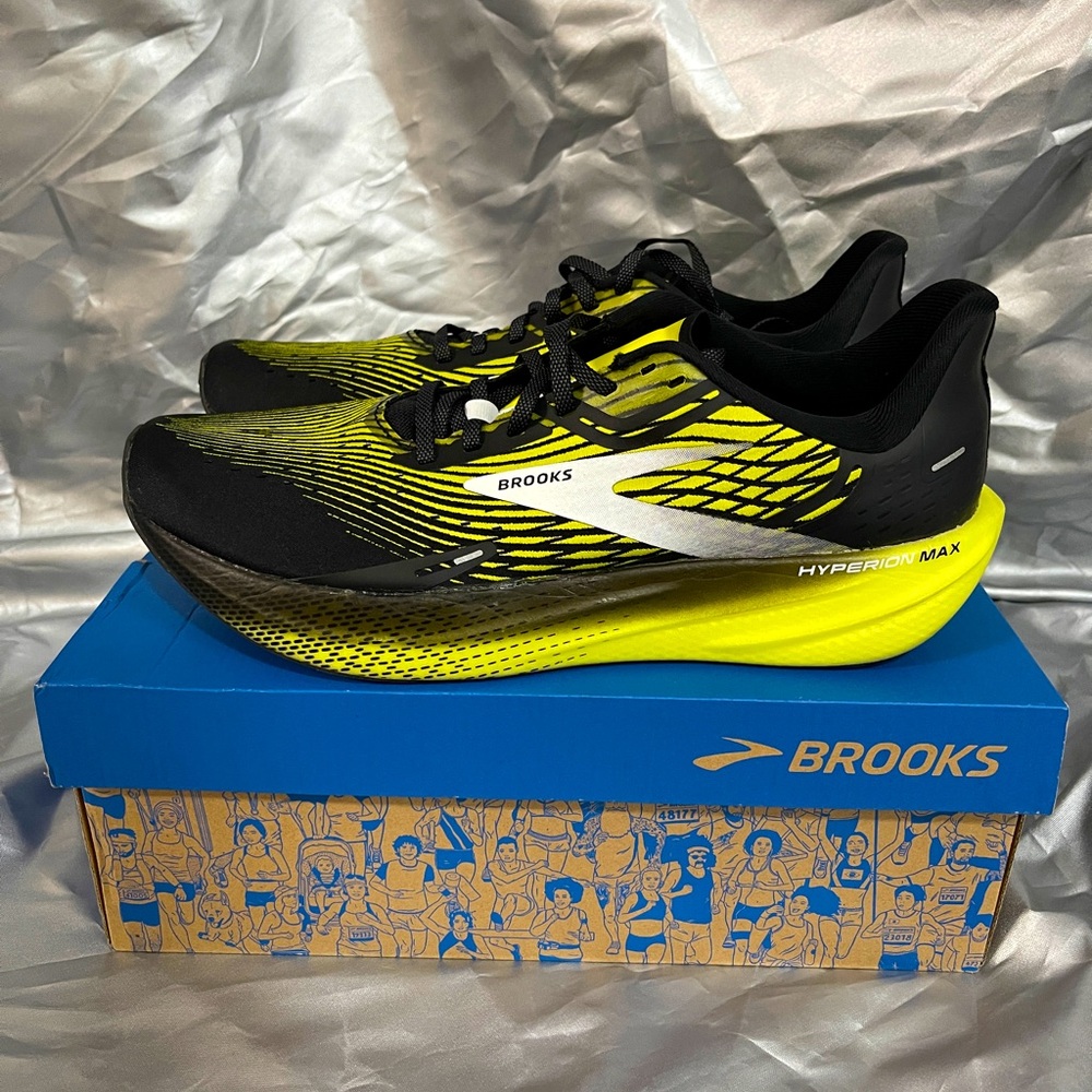 Brooks Hyperion Max Running Shoes